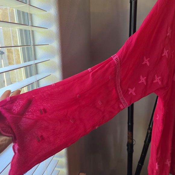 Johnny Was Fuchsia Embroidered Tunic.  32" Lenght, 24 Inches Chest. - Picture 8 of 10